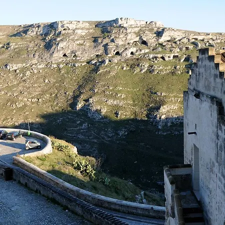 Agora Nei Sassi ماتيرا